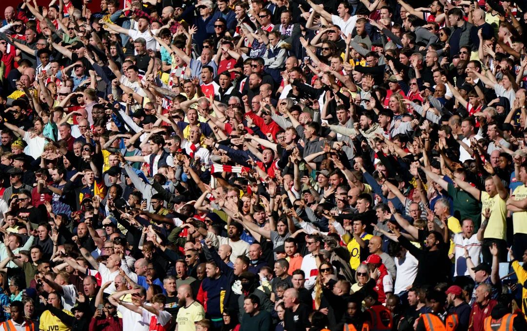 足球走向辉 足球走向辉