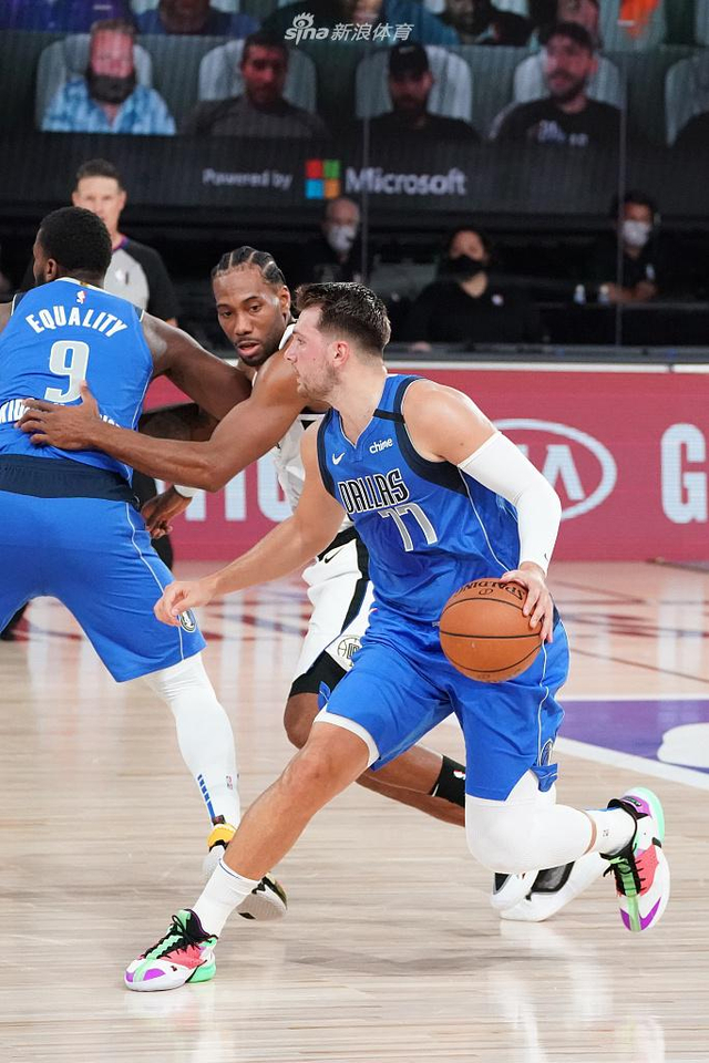 穿冰爪鞋 穿冰爪鞋