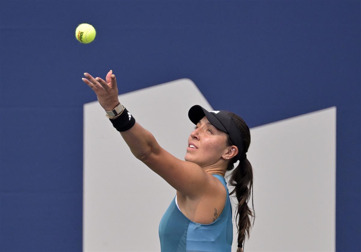 场的防守成 场的防守成