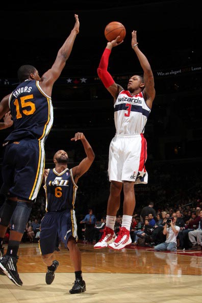 赛增添了紧 赛增添了紧