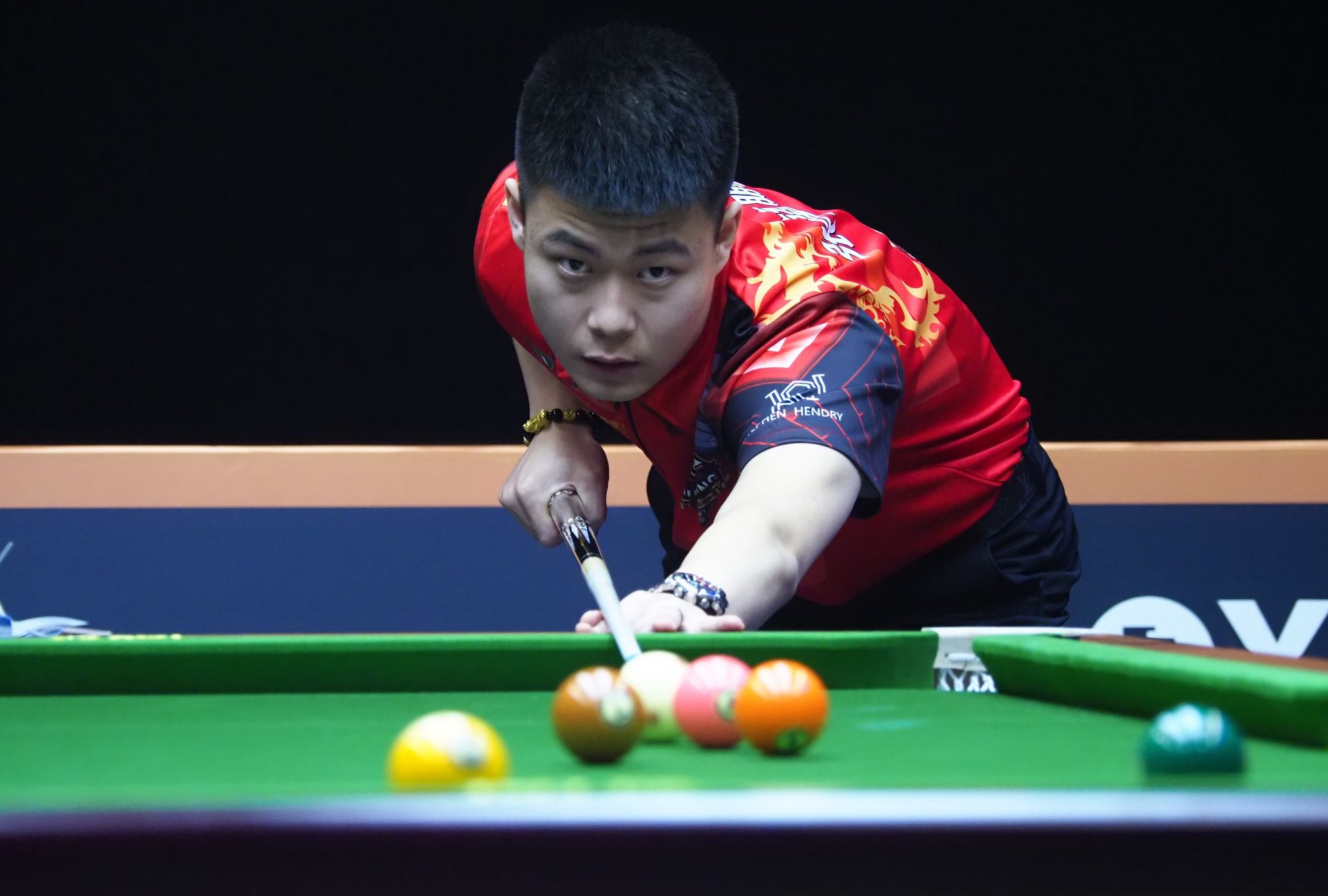 九局拥有更 九局拥有更